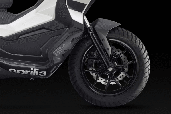 aprilia sr gt 200 abs