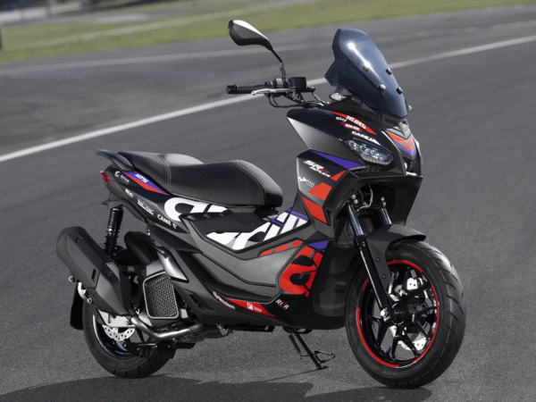 aprilia sr gt replica 125 abs aprilia sr gt replica 125 abs