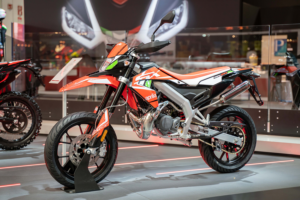 aprilia sx 50 factory