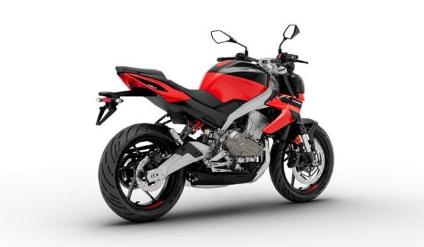 aprilia tuono 457