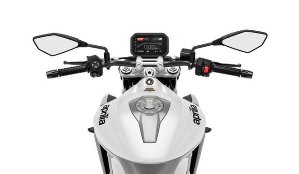 aprilia tuono 457